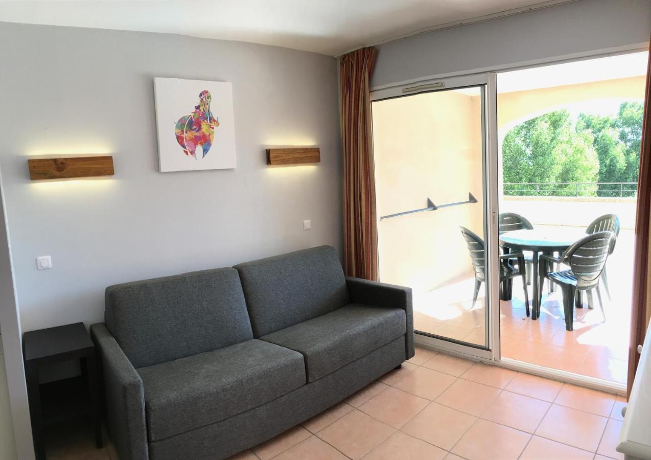 Studio Sur Le Domaine Du Golf De Pont Royal มัลล์มอร์ ภายนอก รูปภาพ